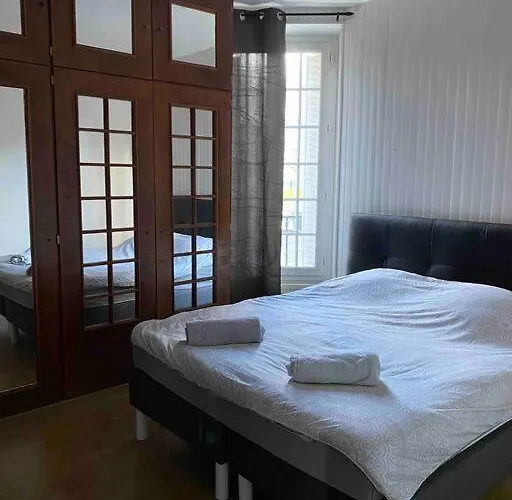 Maison Chaleureuse En Face De La Foret - Proche Insead 別荘