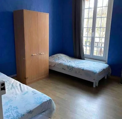 別荘 Maison Chaleureuse En Face De La Foret - Proche Insead フォンテーヌブロー