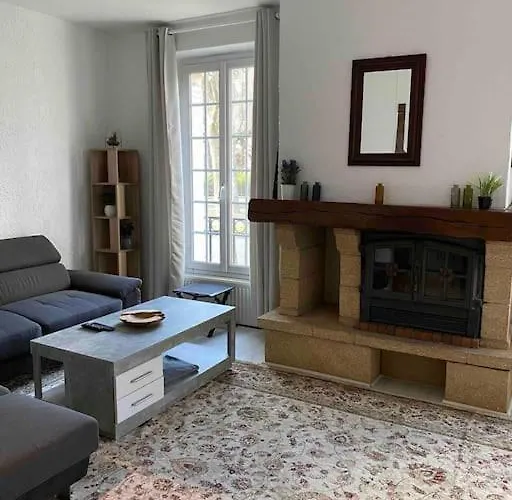 Maison Chaleureuse En Face De La Foret - Proche Insead * フォンテーヌブロー